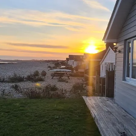 Wow I'M Living On The Beach. Luxury 4 Bed Sleeps 8 Pagham Exterior photo
